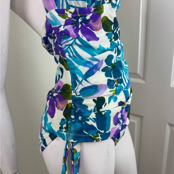 Unbranded Floral Women’s Two Piece Swimsuit - Picture 4 of 13